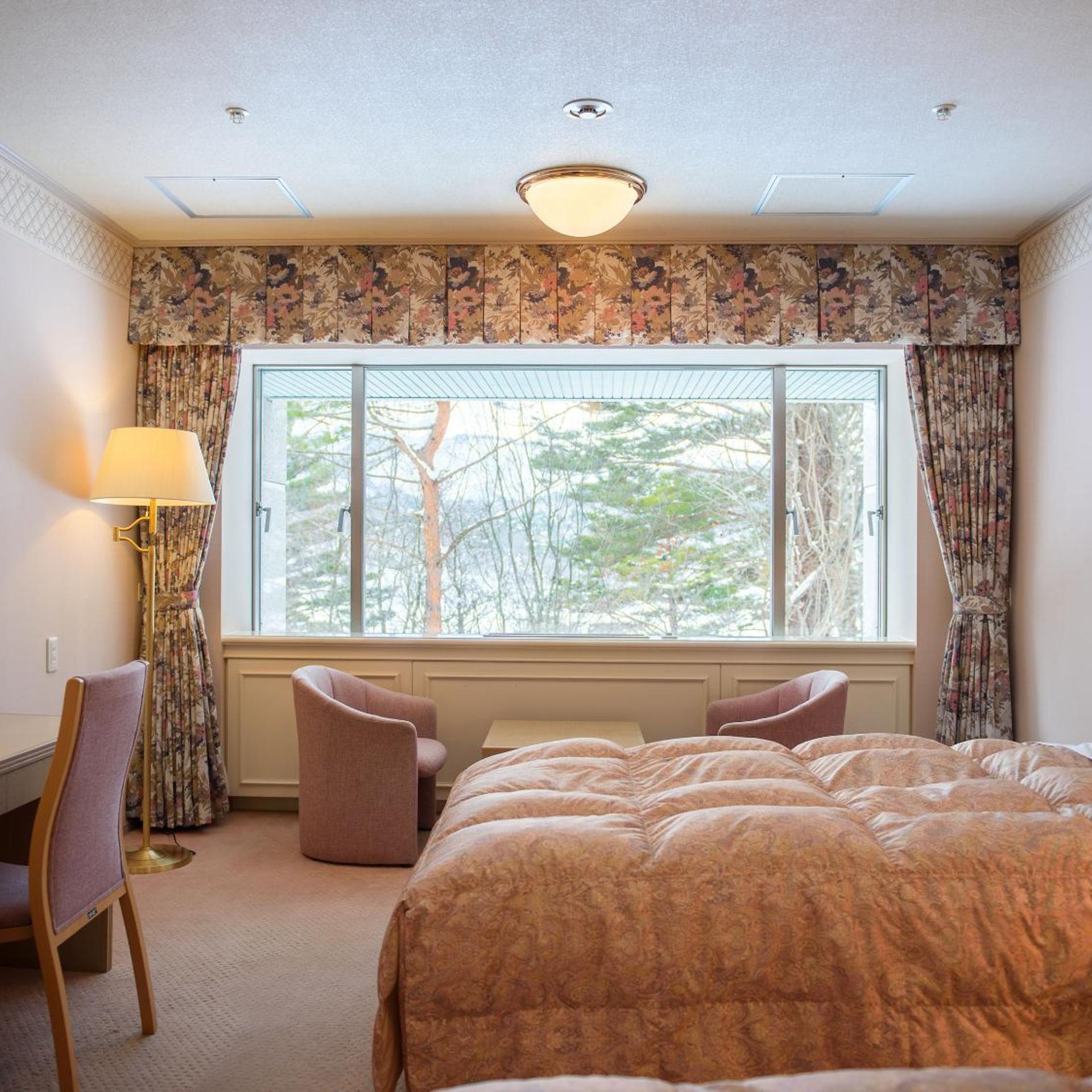 غرفة قياسية بسريرين منفصلين في المبنى الرئيسي، Urabandai Lake Resort 2/2