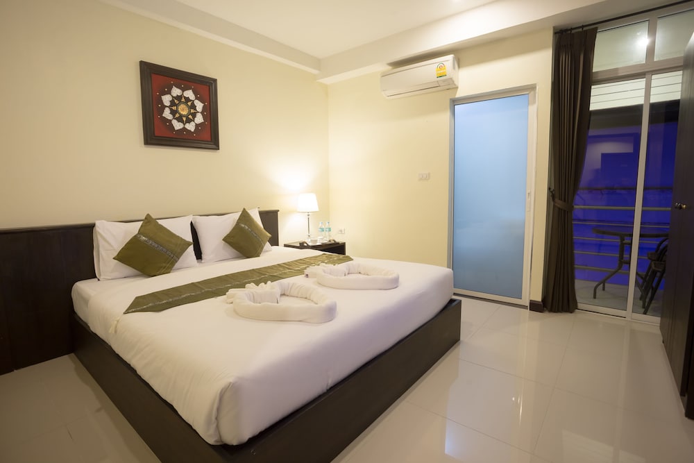 The Elegant Patong 8/18