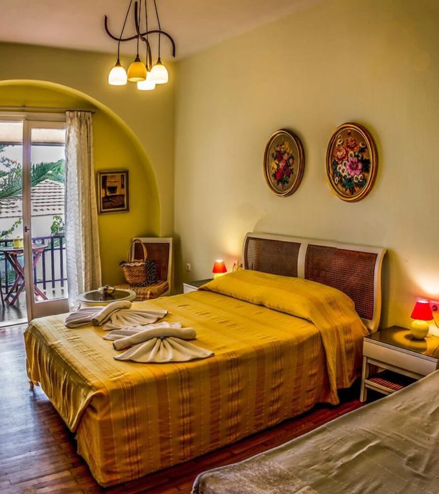 Mato Hotel 23/24