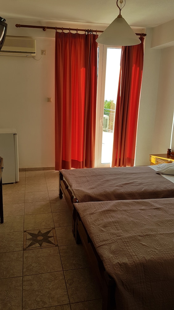 Orfeas Hotel 22/48