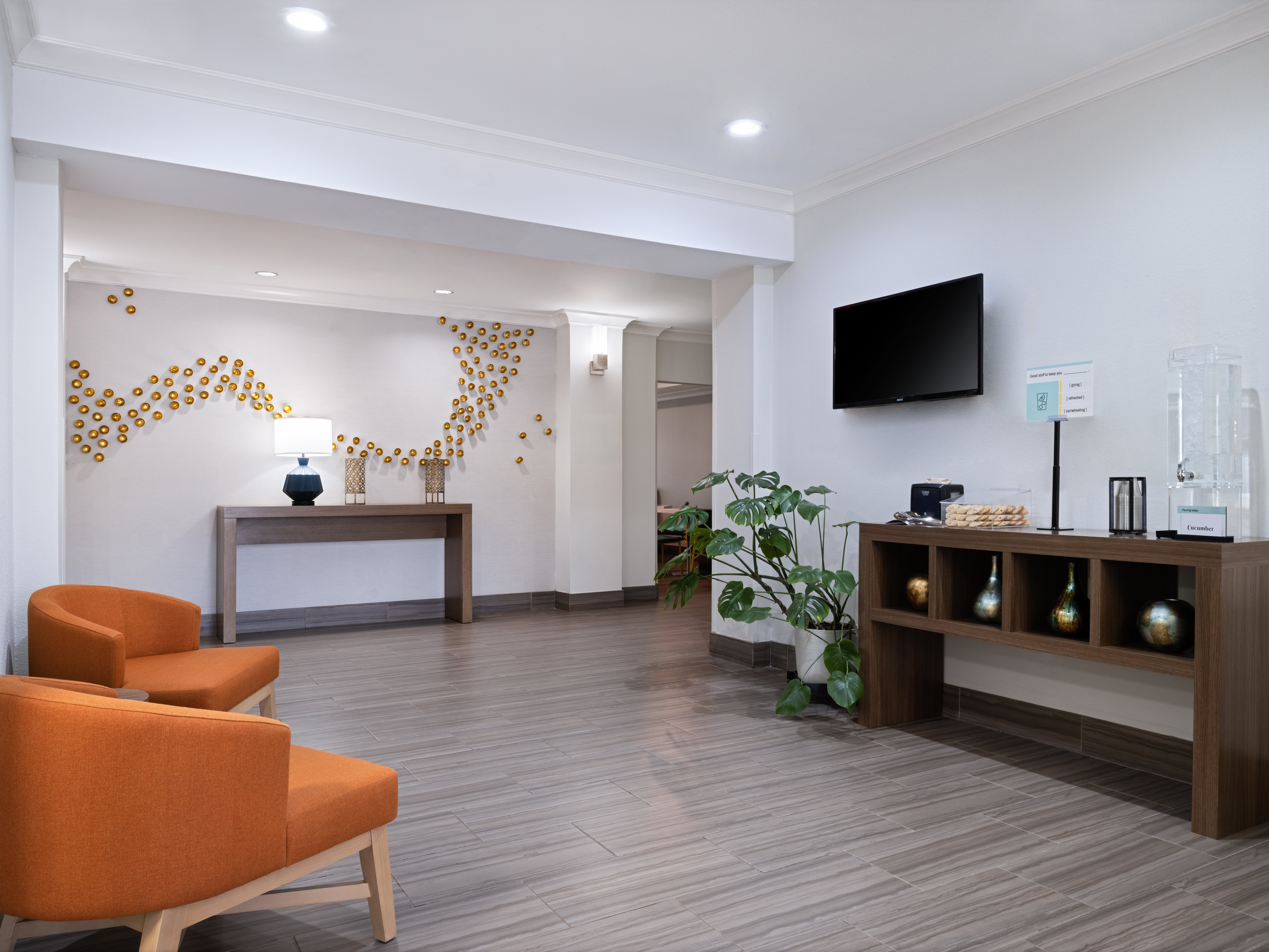 Garner Hotel Longview South by IHG 35/41