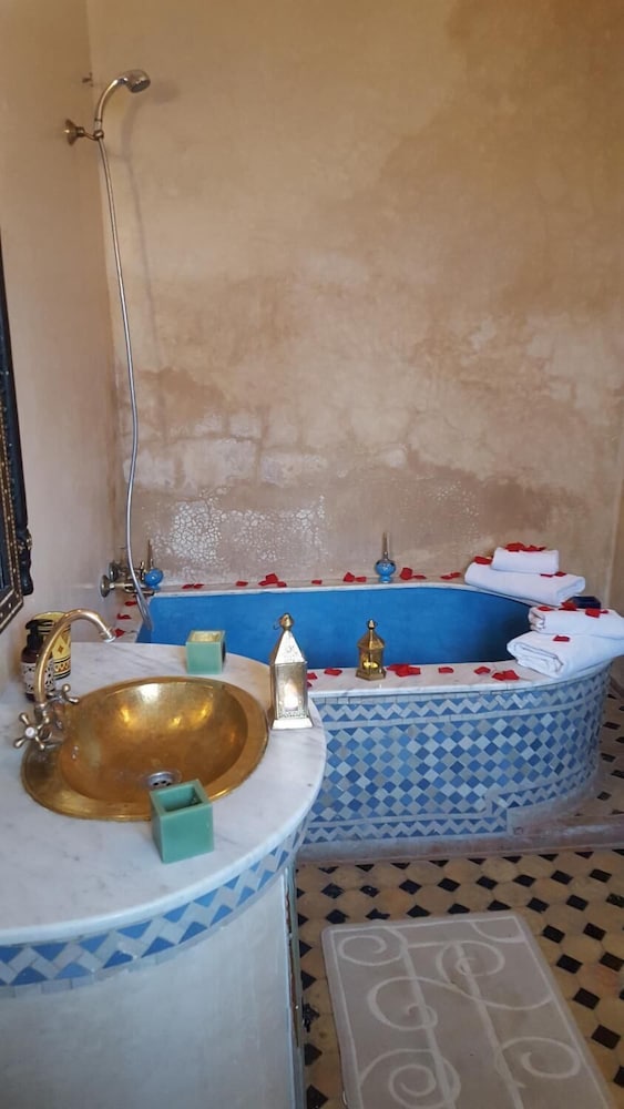 PALAIS DIDI 17/40