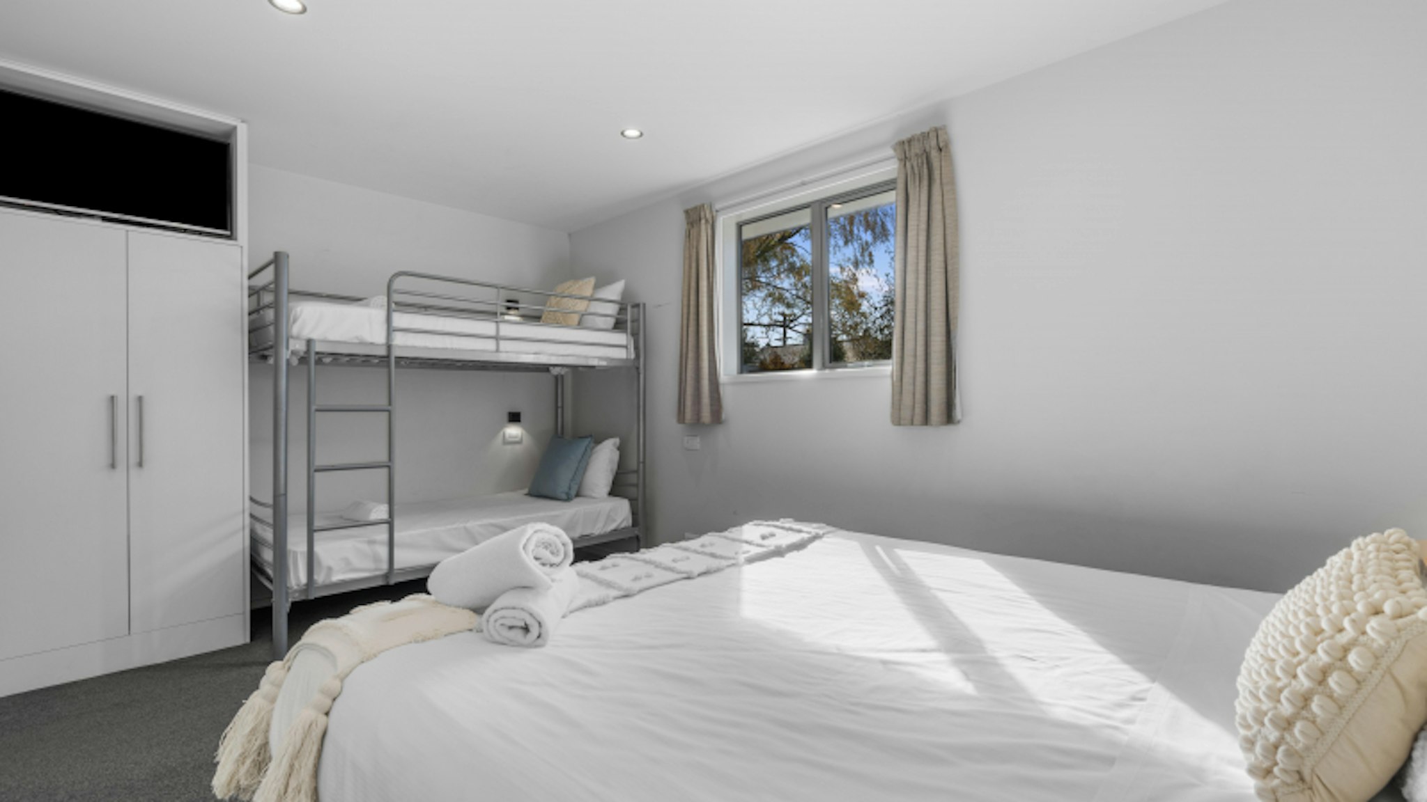 Tasman Holiday Parks - Te Anau 4/28