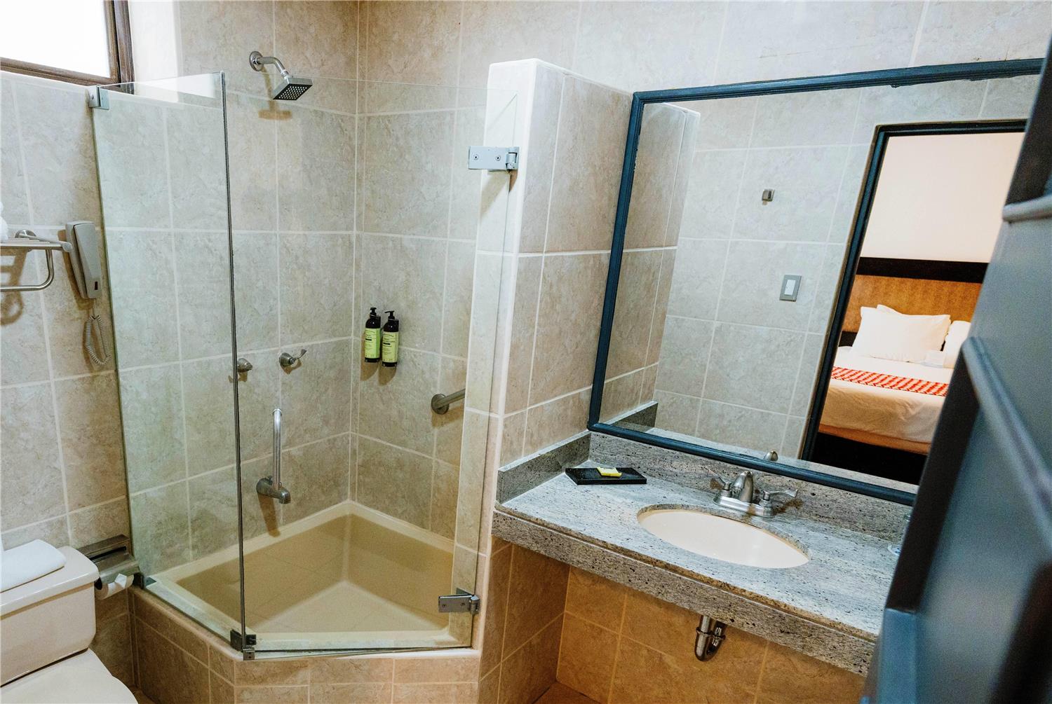 Wyndham Costa del Sol Cajamarca 52/57