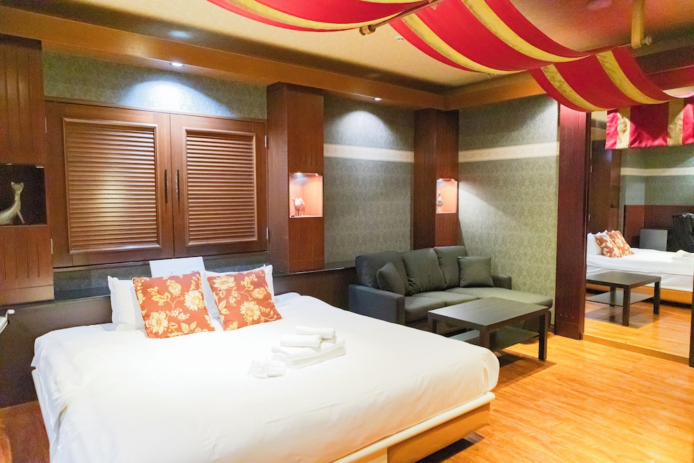 Oriental Calm, Queen Bed, Sauna