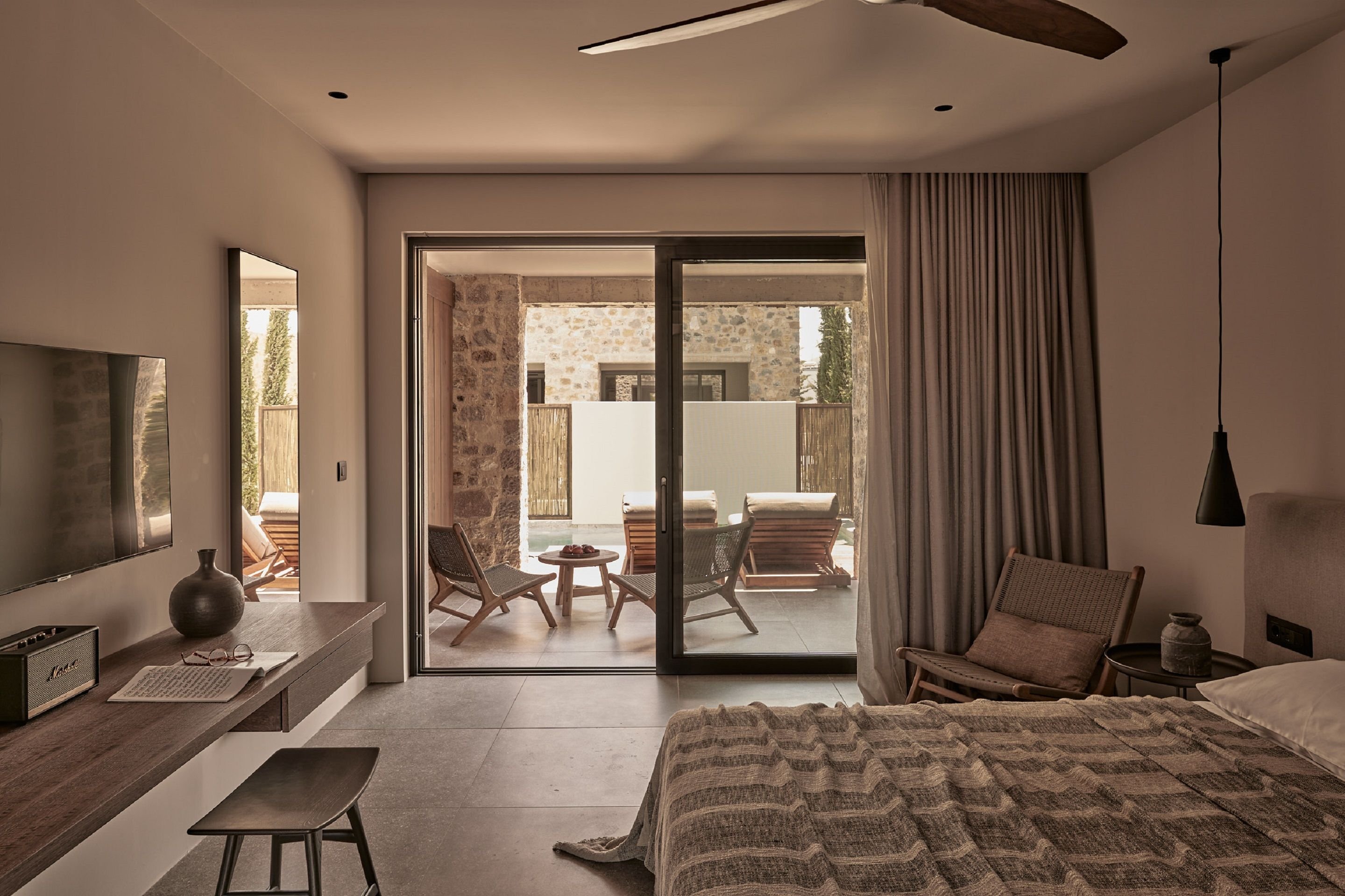 Theros All Suite Hotel 71/84