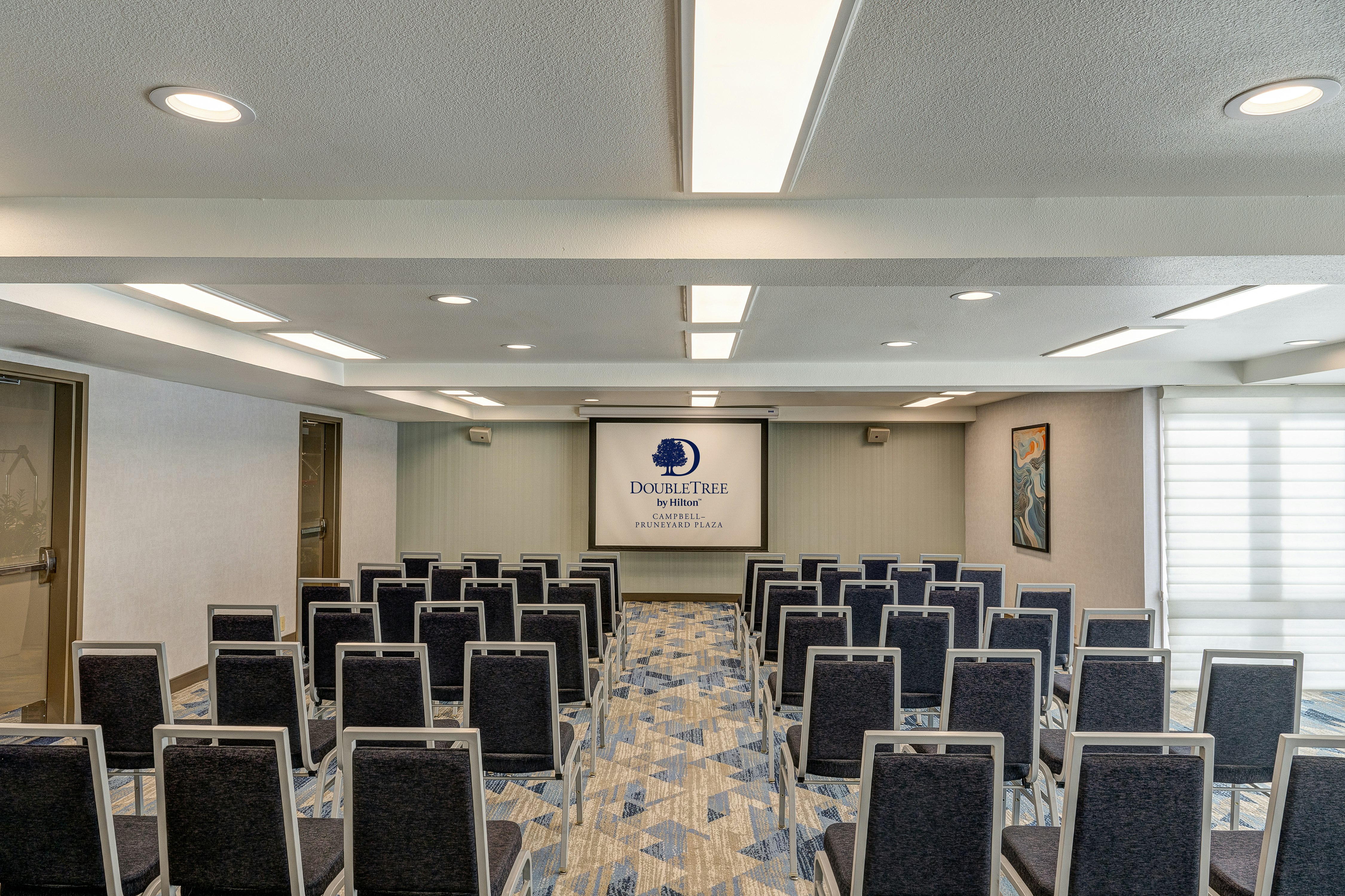 DoubleTree by Hilton Hotel Campbell - Pruneyard Plaza 30/50
