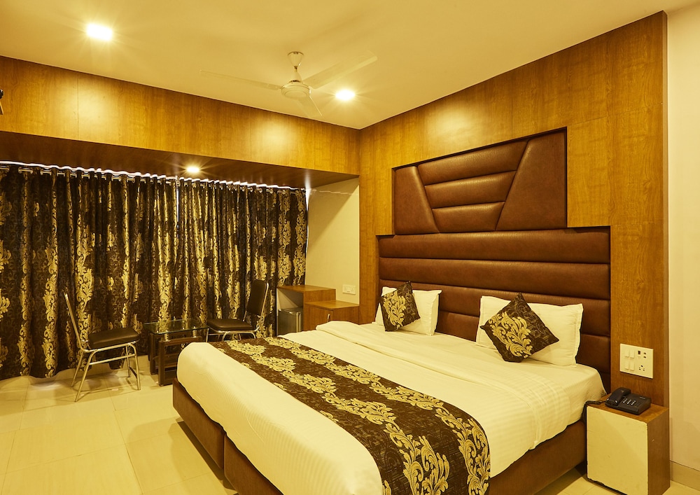 غرفة ديلوكس بسرير مزدوج، Hotel Alibaba Mumbai 2/10