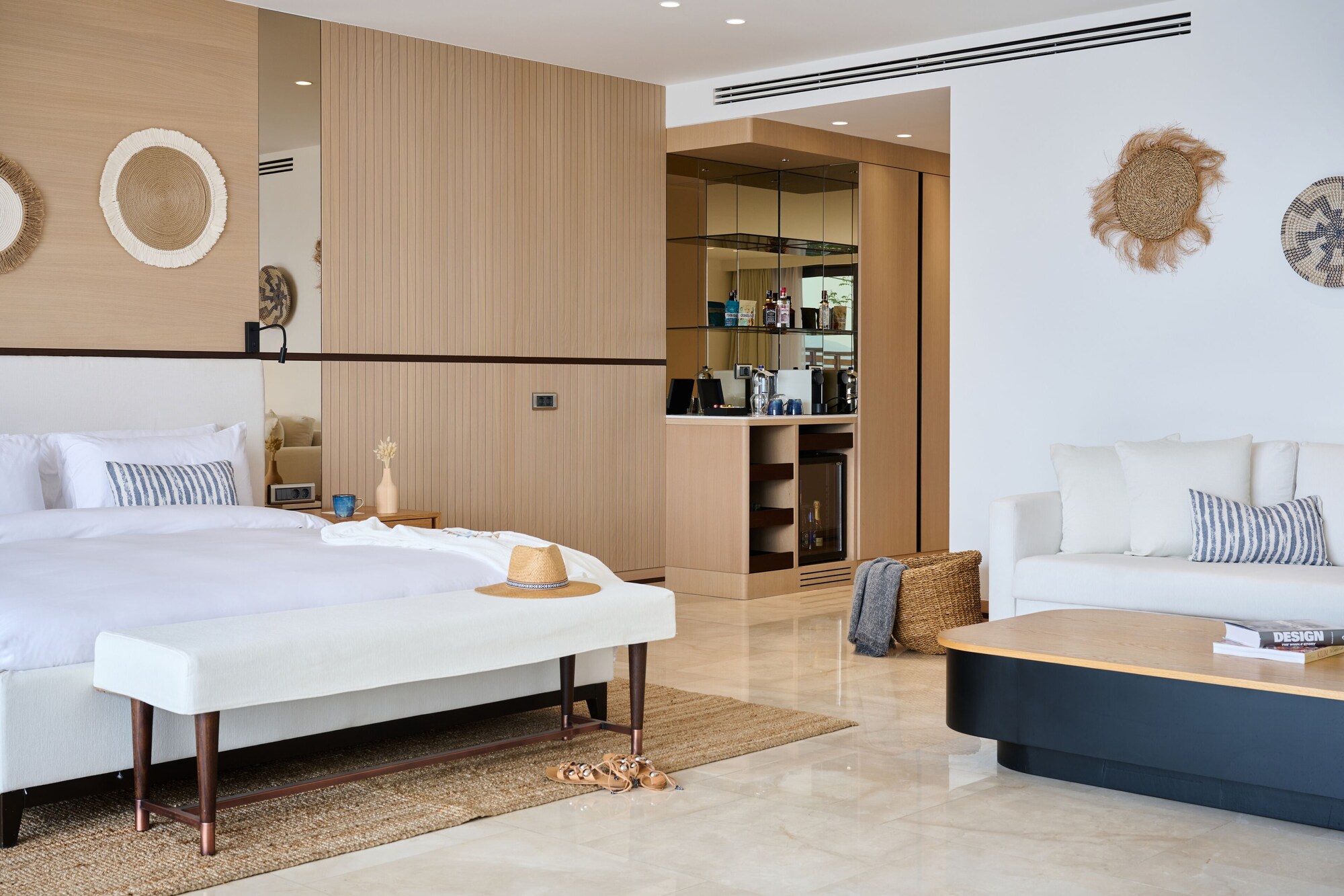 ROOM, KING BED, SEA VIEW