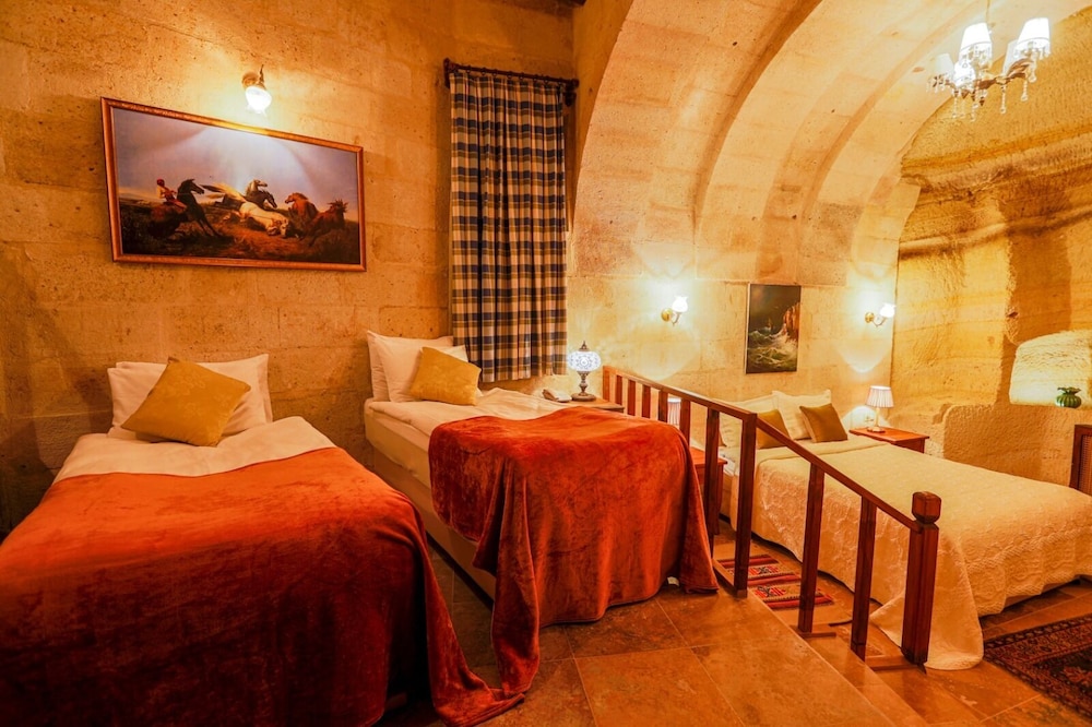 Sinasos Palace Cave Hotel 9/48