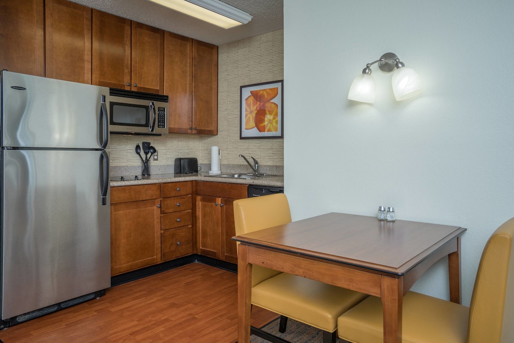 Residence Inn by Marriott Salisbury 33/35