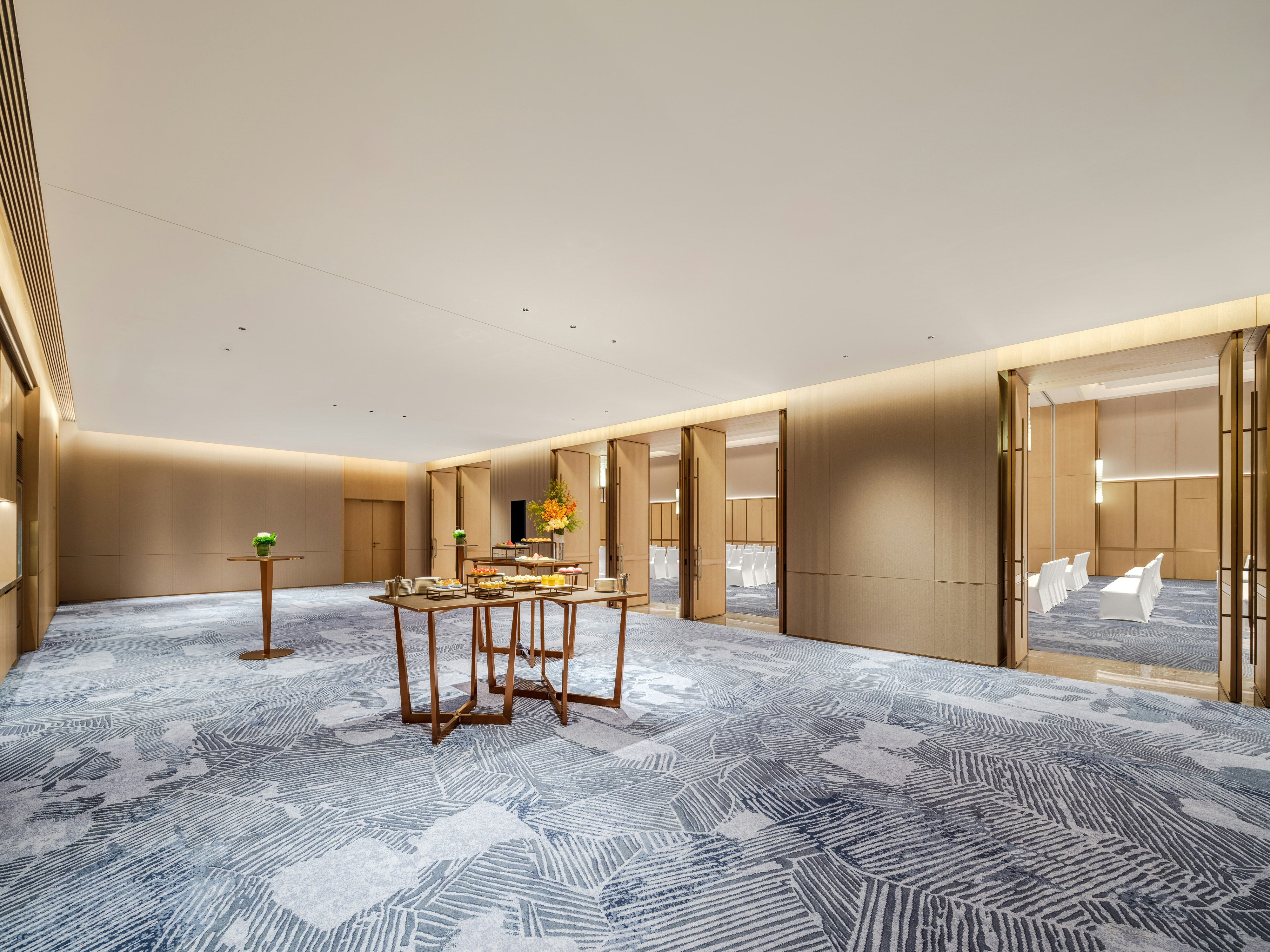 Canton Hotel Guangzhou, Tapestry Collection by Hilton 15/50