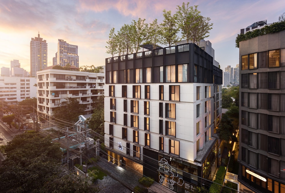 Walton Suites Sukhumvit in BANGKOK