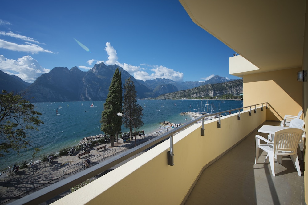 HOTEL RESIDENCE TORBOLE 1/31