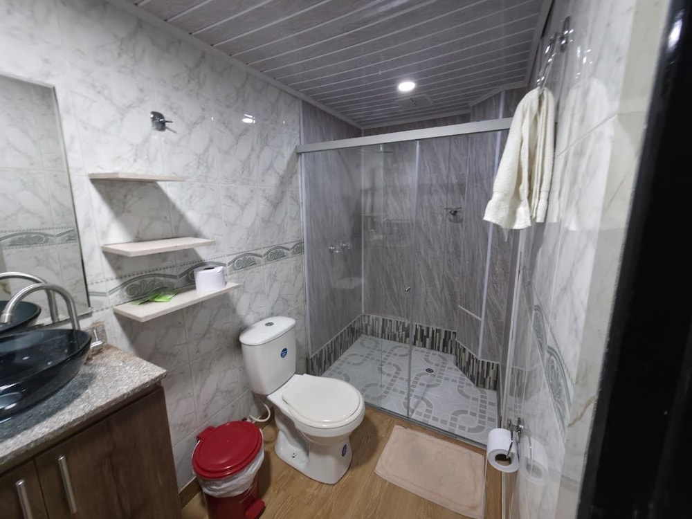 Hotel Lares 70 44/48