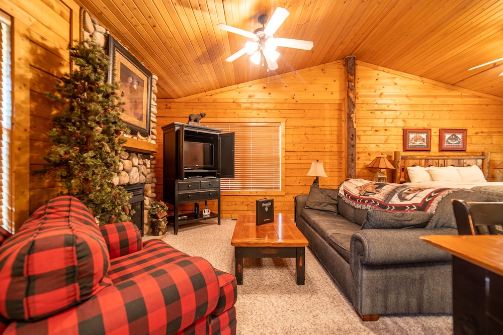 Cabins At Grand Mountain By Thousand Hills Resort 31/49