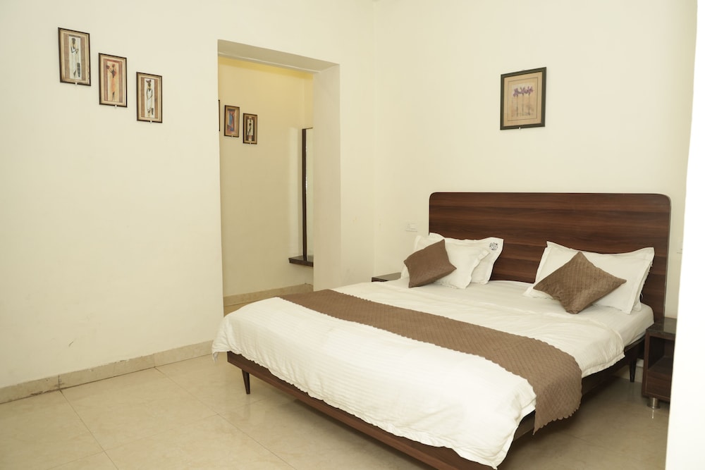 Central Hotel 20/62