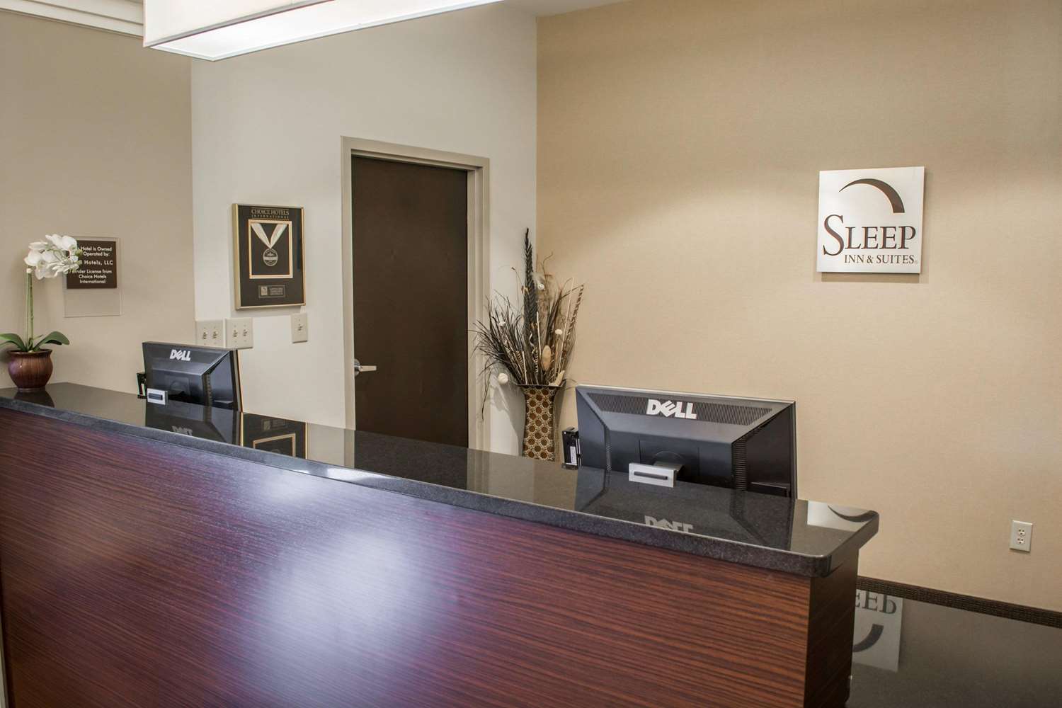 Sleep Inn & Suites Harbour Pointe VA 5/20