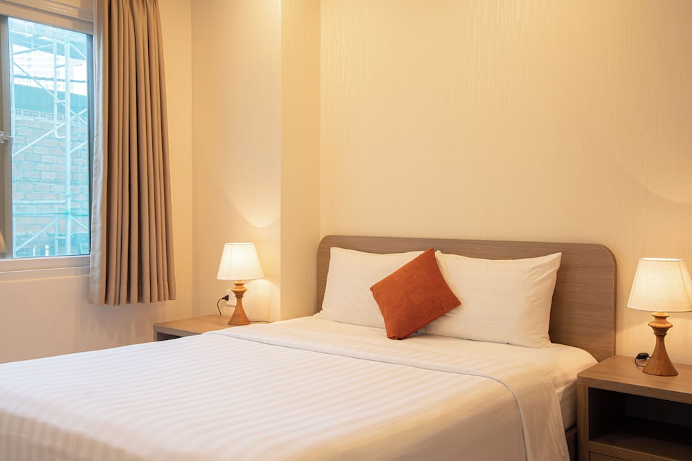 Mayfair Suites - Wmc Tower 23/70