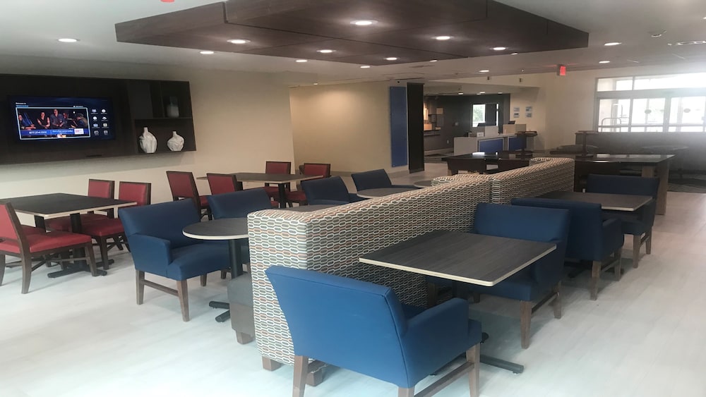Residence Inn By Marriott Arlington 34/35