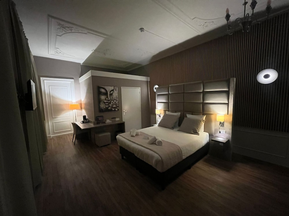 Andante Hotel 3/30