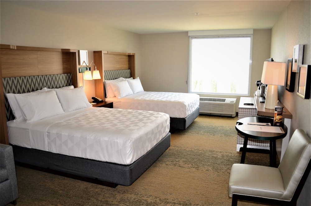 غرفة بريميوم بسريرين كوين، Holiday Inn Edmonton S Ellerslie Rd 4/10