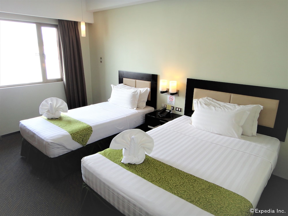 Mallberry Suites Business Hotel 7/59