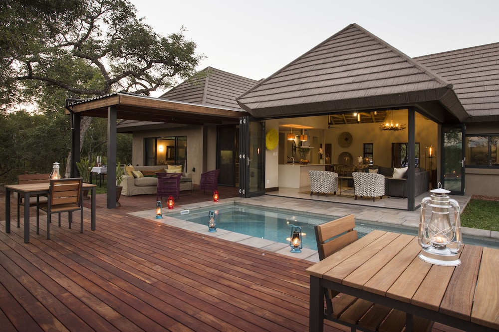Moya Safari Villa 18/38