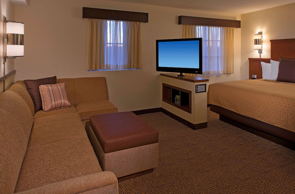 Hyatt Place North Charleston 26/44