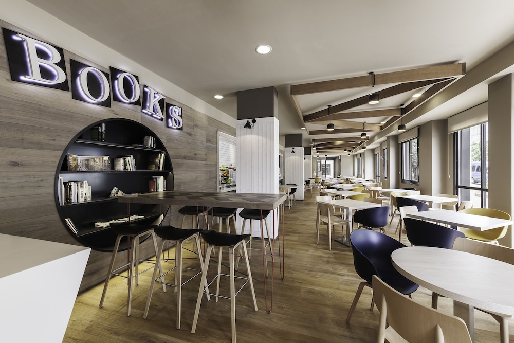 Compostela Suites 54/66