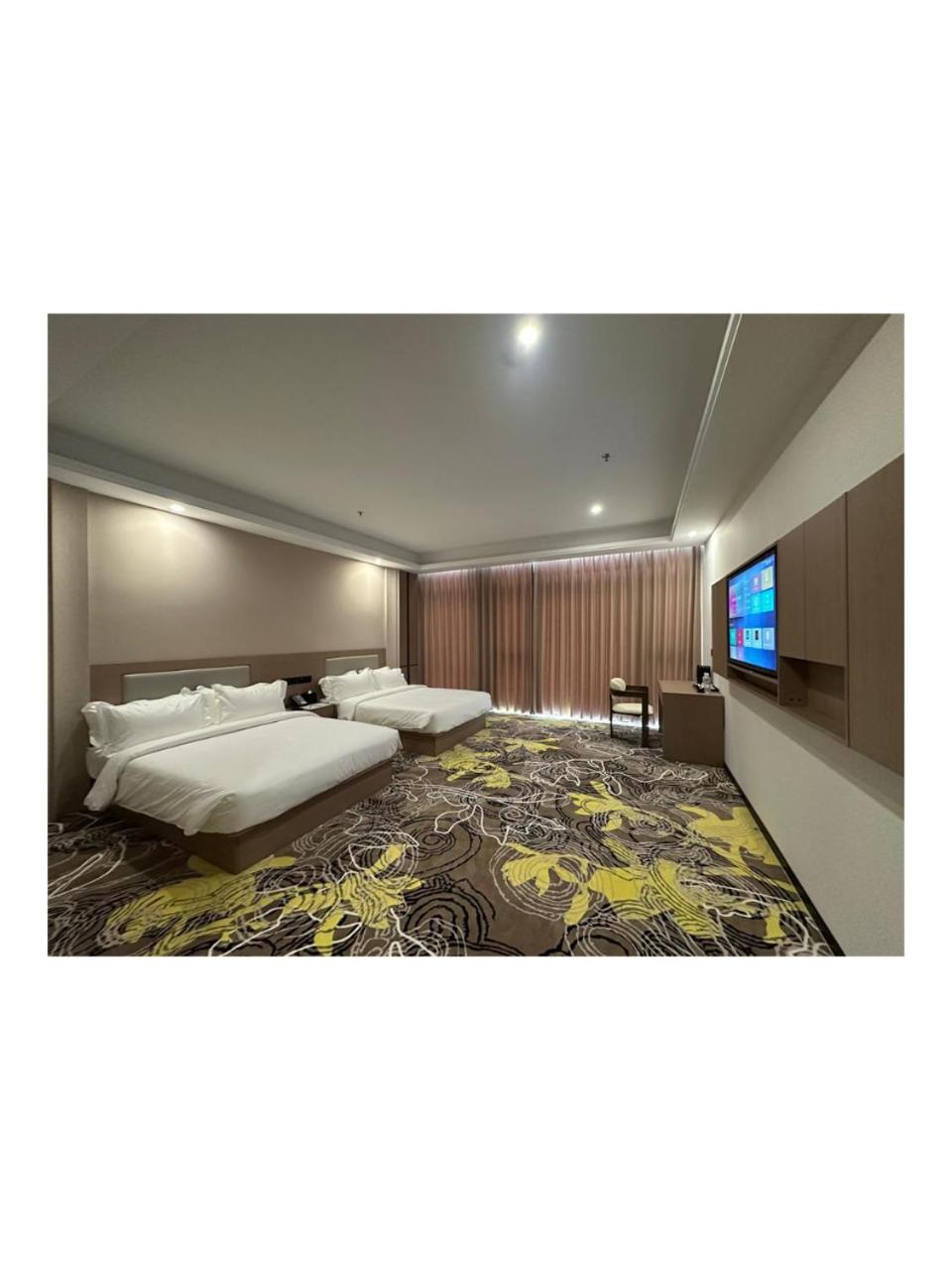 The MAJULAN Hotel 26/43