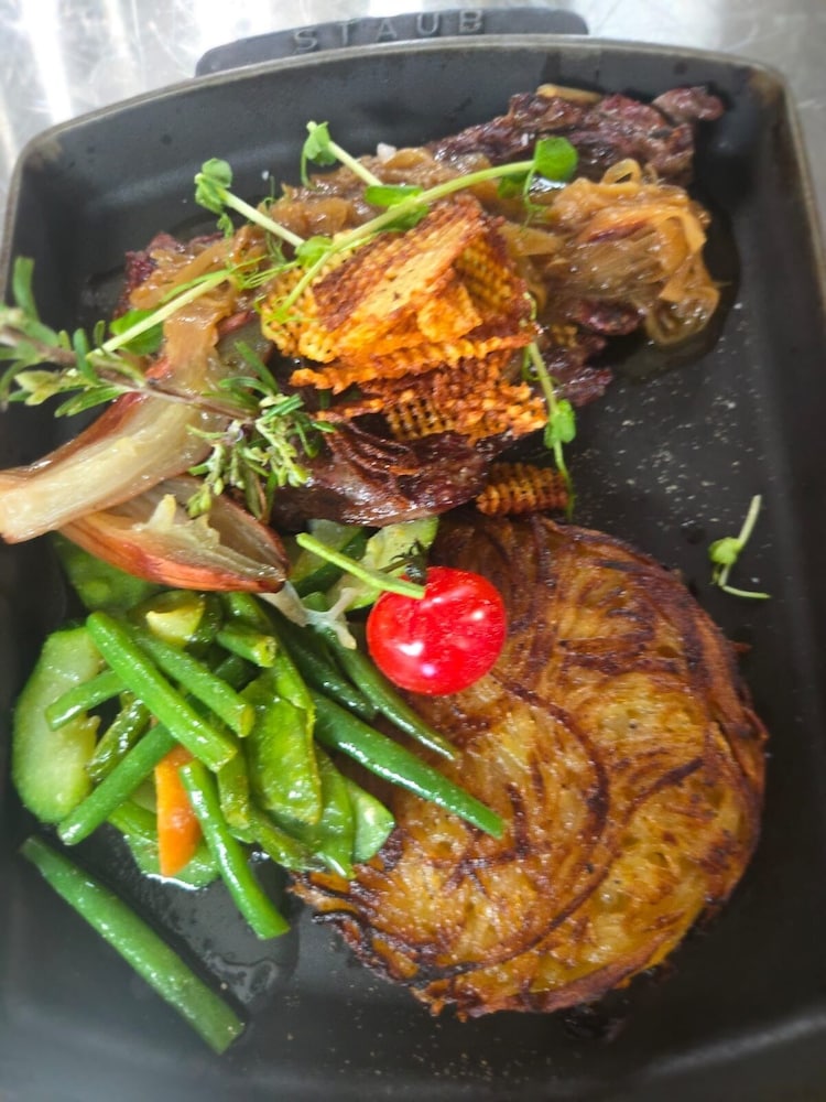 Hotel the Originals Le Jules Verne 36/70