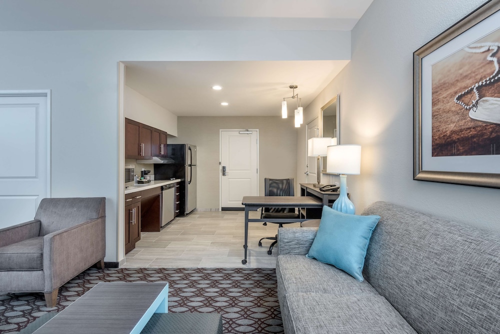 Homewood Suites By Hilton Fayetteville 30/44