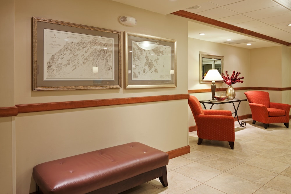 Holiday Inn Express Hotel Suites Freeport 28/43