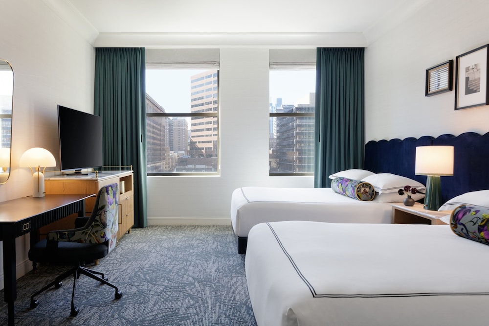 PREMIUM, 2 QUEEN BEDS, PARK VIEW
