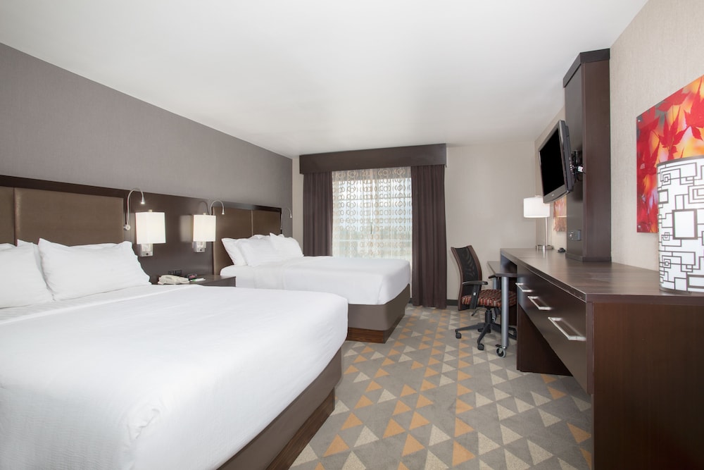 Holiday Inn Colorado Springs(Airport) 14/49