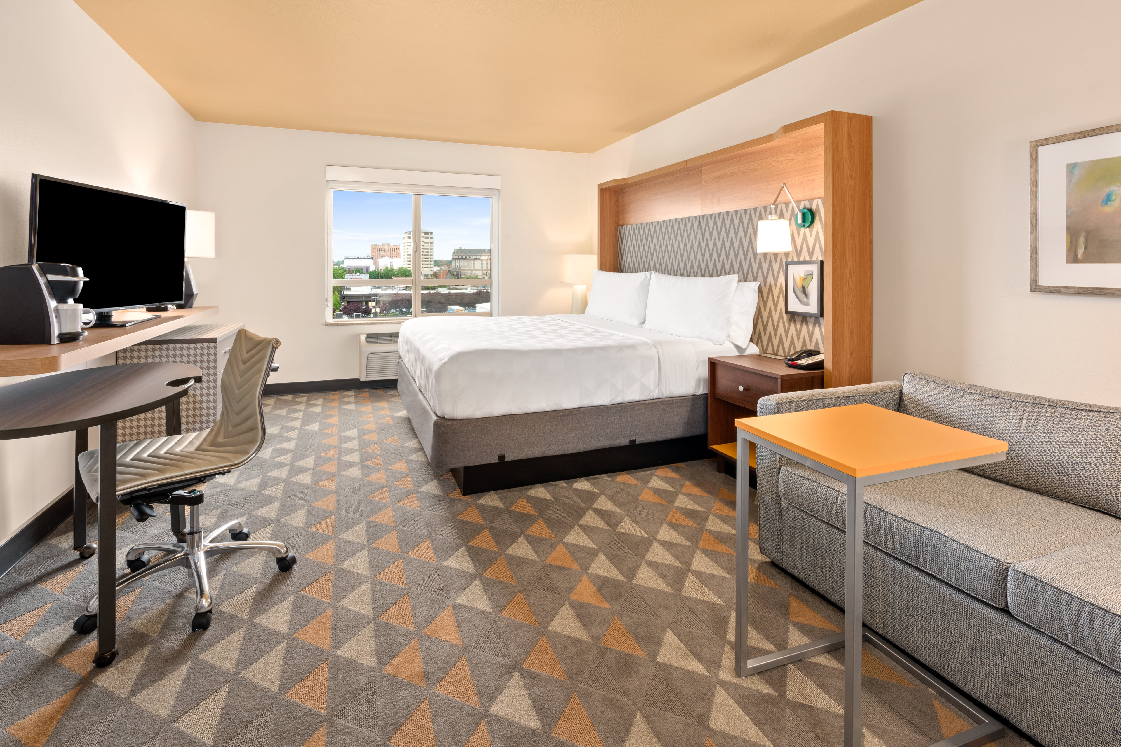 Holiday Inn Yakima 26/68