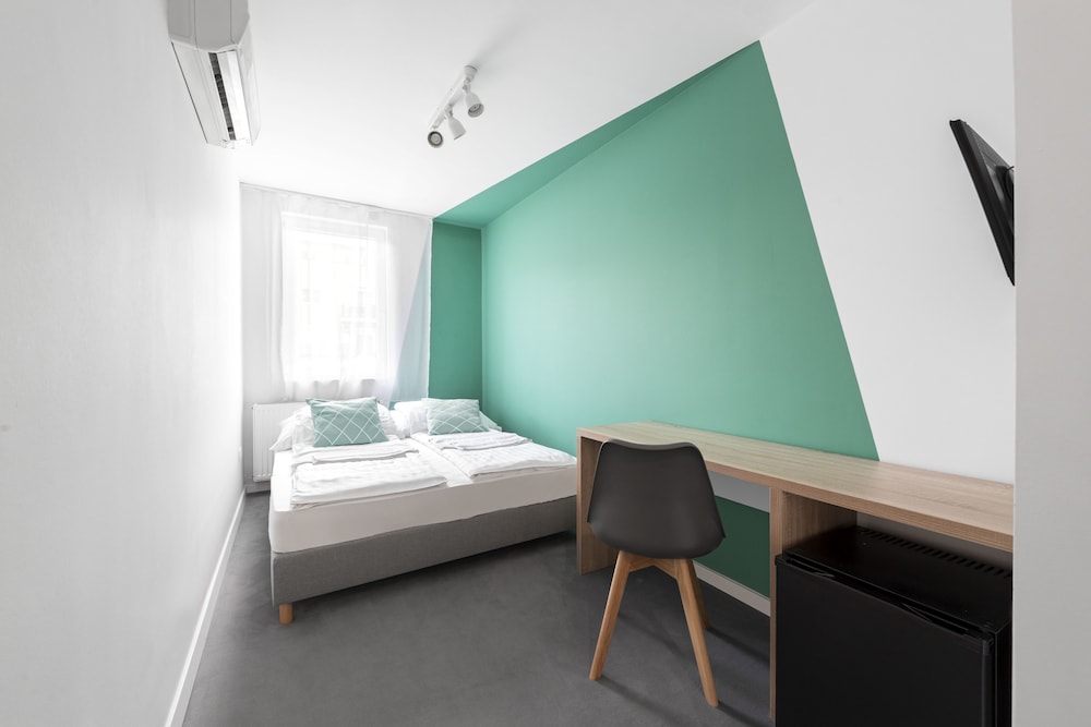 Chesscom Hotel 53/73