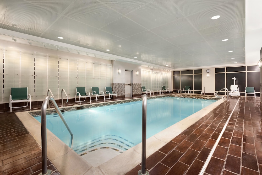 The H Hotel 25/42