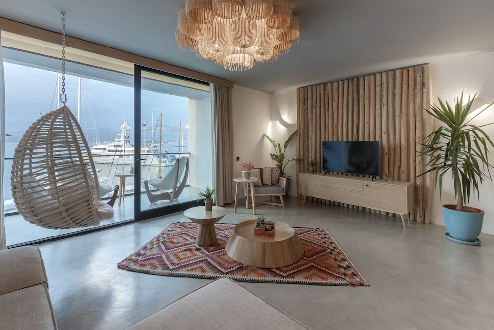 Harbour Suite 26/38