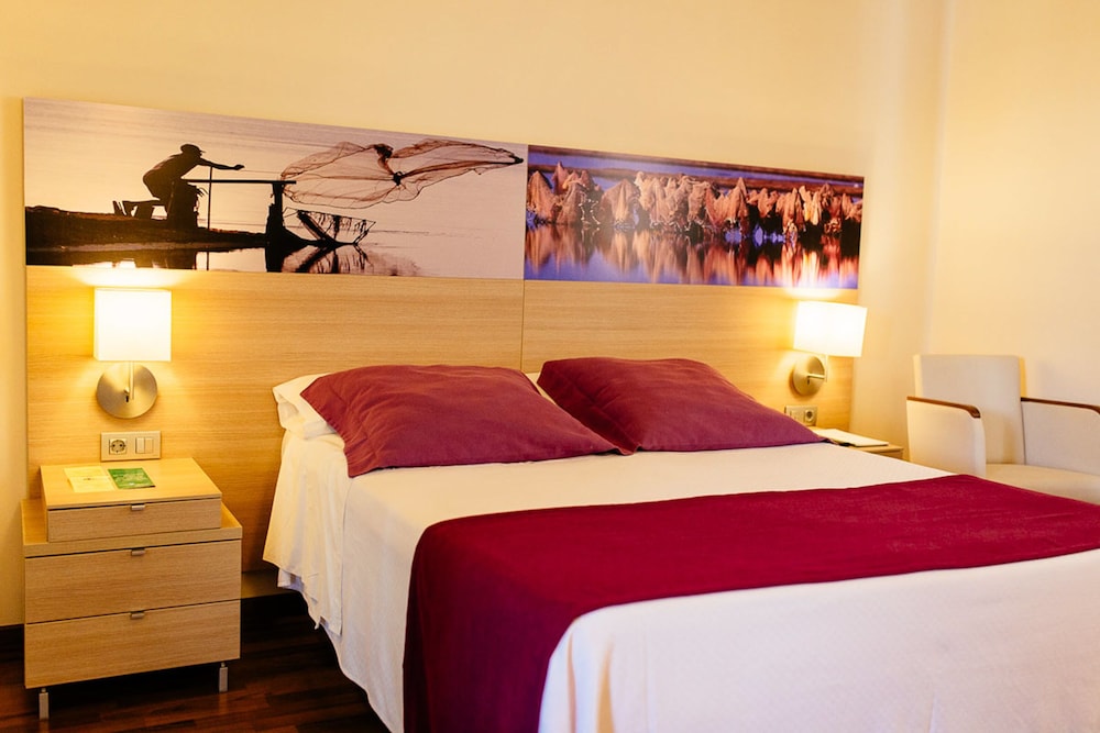 غرفة قياسية بسرير كوين، Hotel L Algadir 5/5