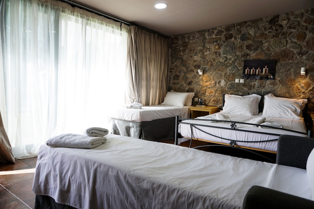 Marini Luxury Apartments And Suites 32/75