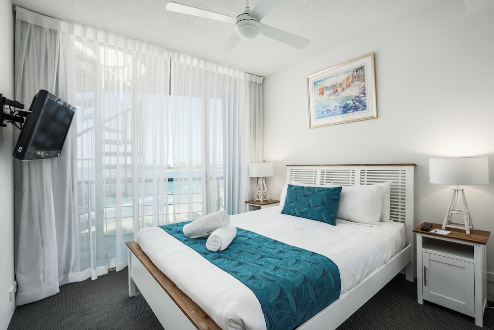 1 BEDROOM, ROOF TOP