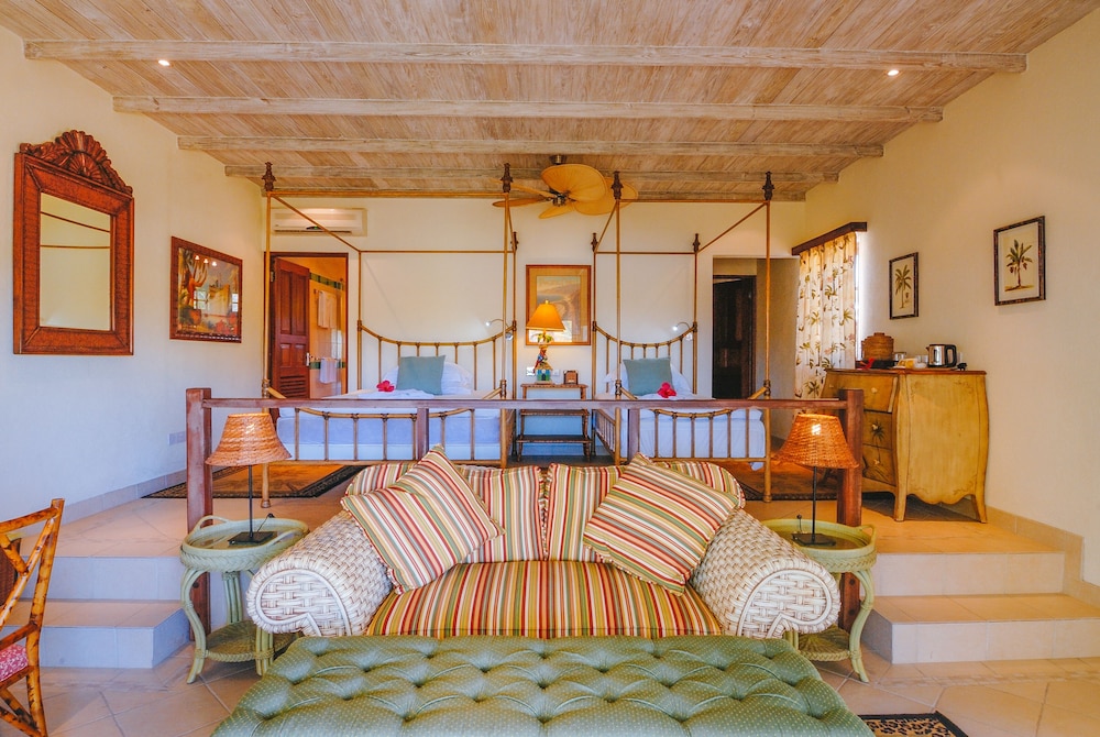 Bequia Beach Hotel 10/78