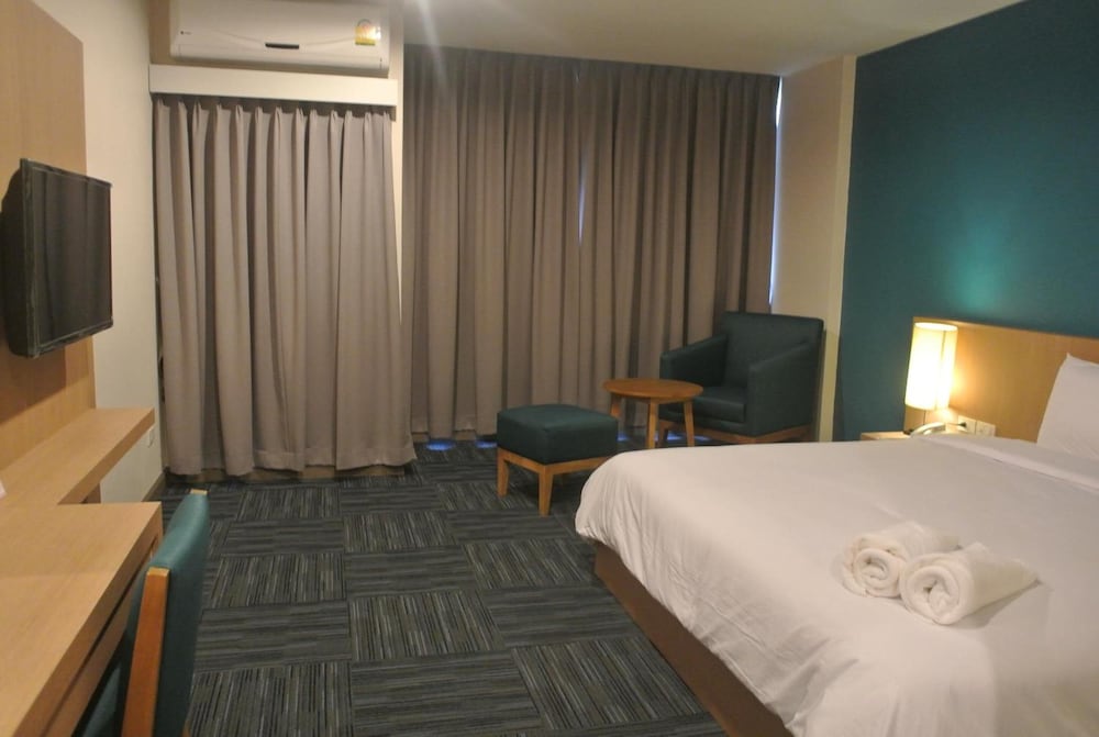 S Tara Grand Hotel 17/44