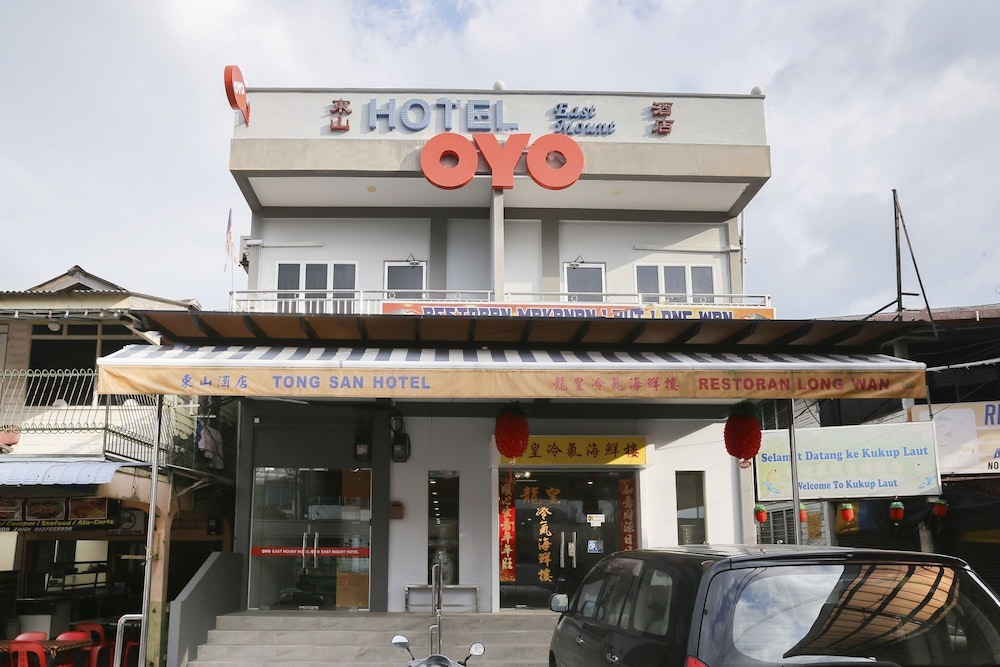 OYO 89915 East Mount Hotel in KUKUP