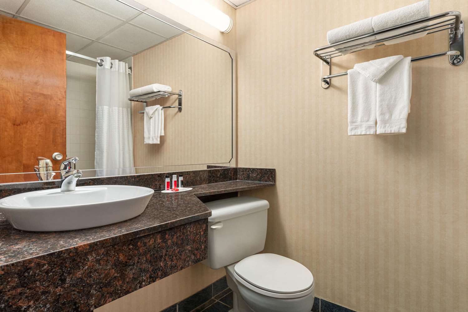 Ramada By Wyndham Fredericton 35/37