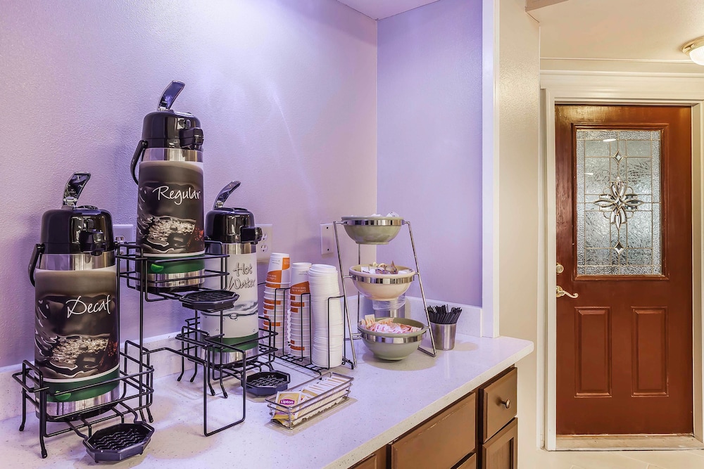 Quality Inn South Boston - Danville East 34/42