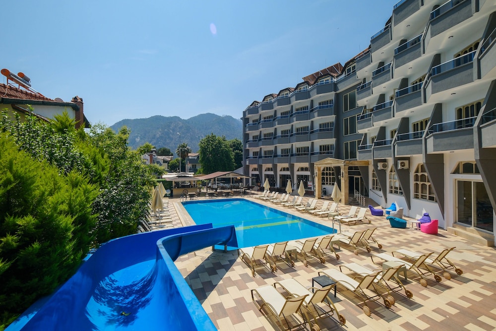CLUB SELEN HOTEL 44/50