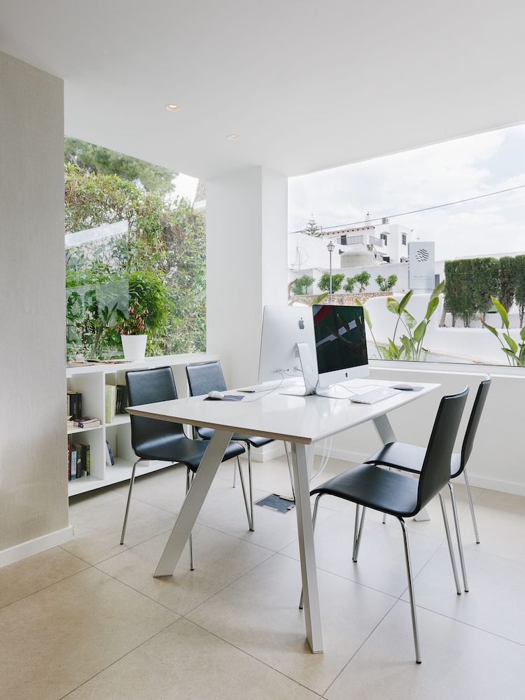 Aluasoul Mallorca Resort - Adults Only 58/71